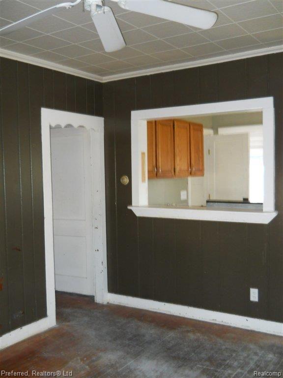 710 North Harris Road Ypsilanti, MI 48198 - Photo 12 of 16 1-6-11 Liv To Beds.JPG