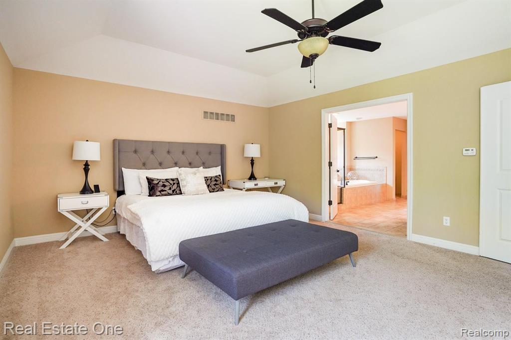 1485 Traceky Drive Rochester Hills, MI 48306 - Photo 18 of 45