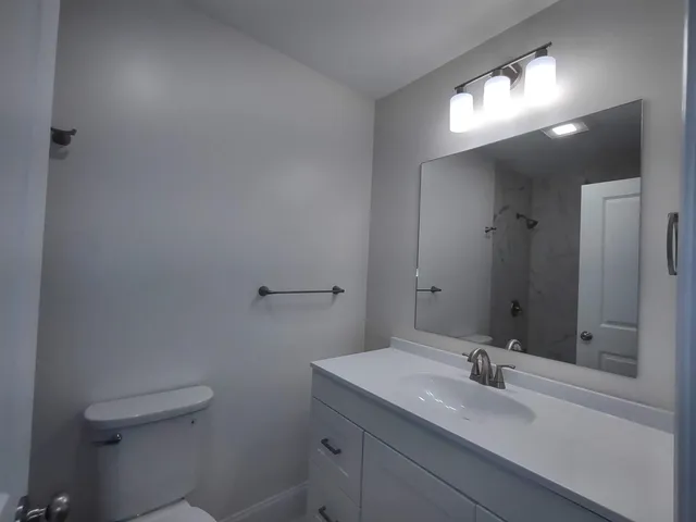 $2,200 | 394 Union Avenue, Unit 1, Laconia, NH 03246