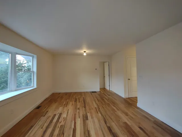 $2,200 | 394 Union Avenue, Unit 1, Laconia, NH 03246