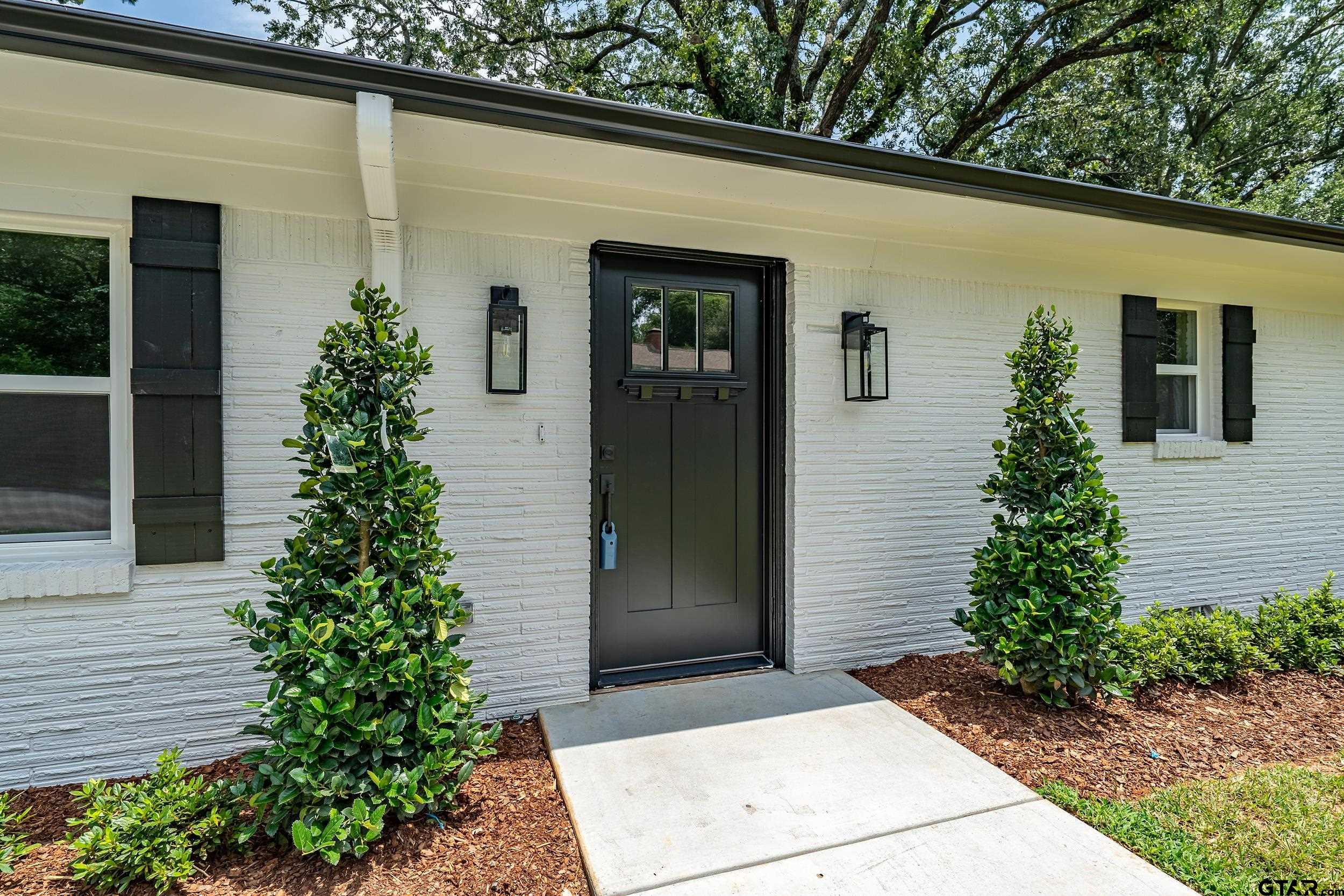 2918 Oak Knob Street Tyler, TX 75701 - Photo 3 of 28