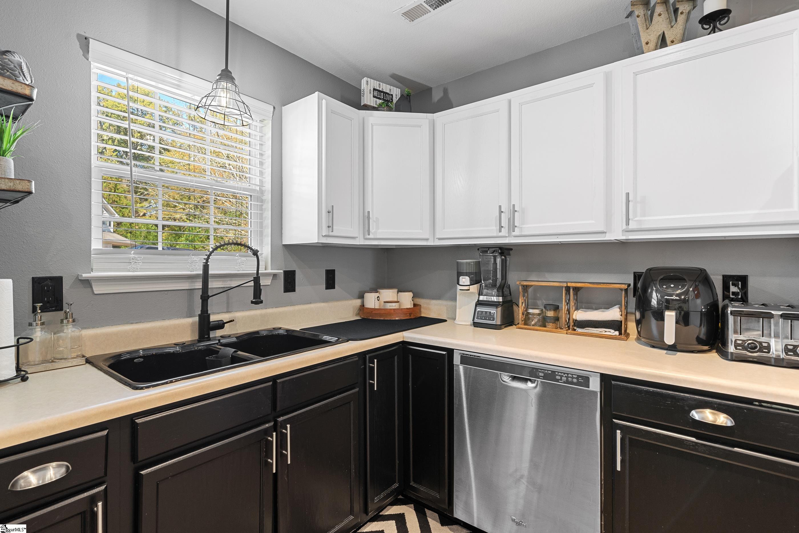 1005 Kings Mill Ct. Anderson, SC 29621 - Photo 15 of 30 Gallery Image 15