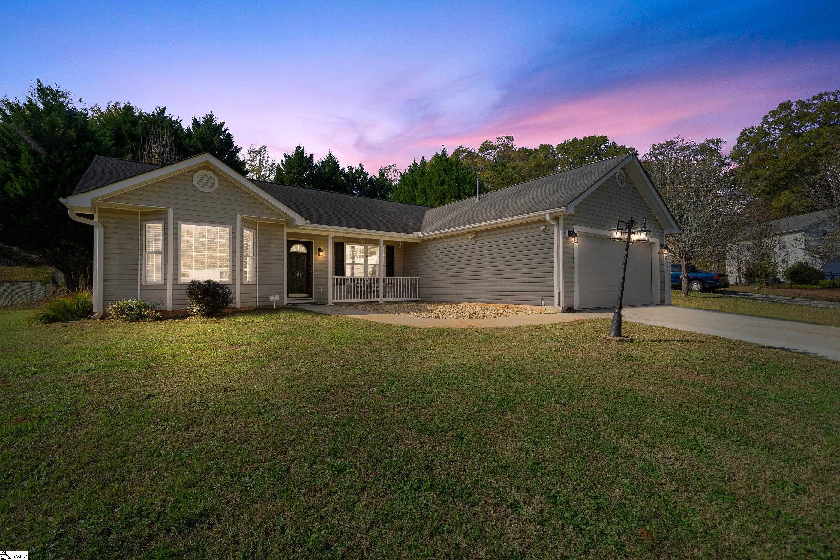 1005 Kings Mill Ct. Anderson, SC 29621 - Photo 2 of 30 Gallery Image 2