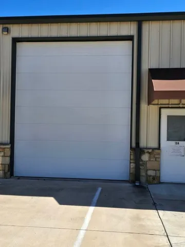 $3,850 | 4819 R O Drive, Unit 103&104, Spicewood, TX 78669