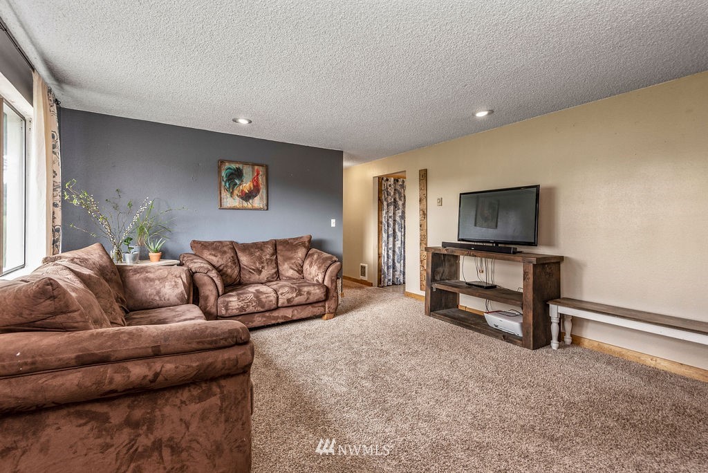 459 Roe Road Winlock, WA 98596 - Photo 4 of 23