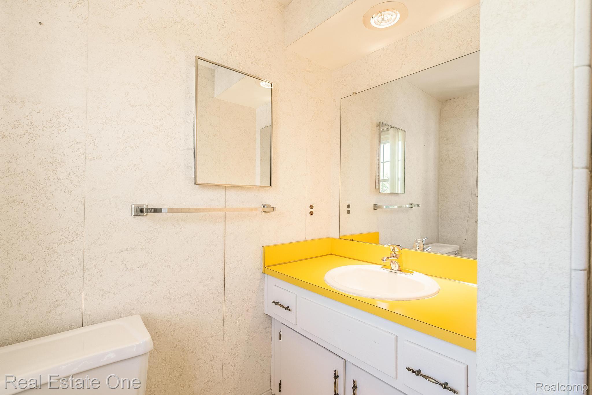 23125 Meadowbrook Road Novi, MI 48375 - Photo 49 of 49 Gallery Image 49