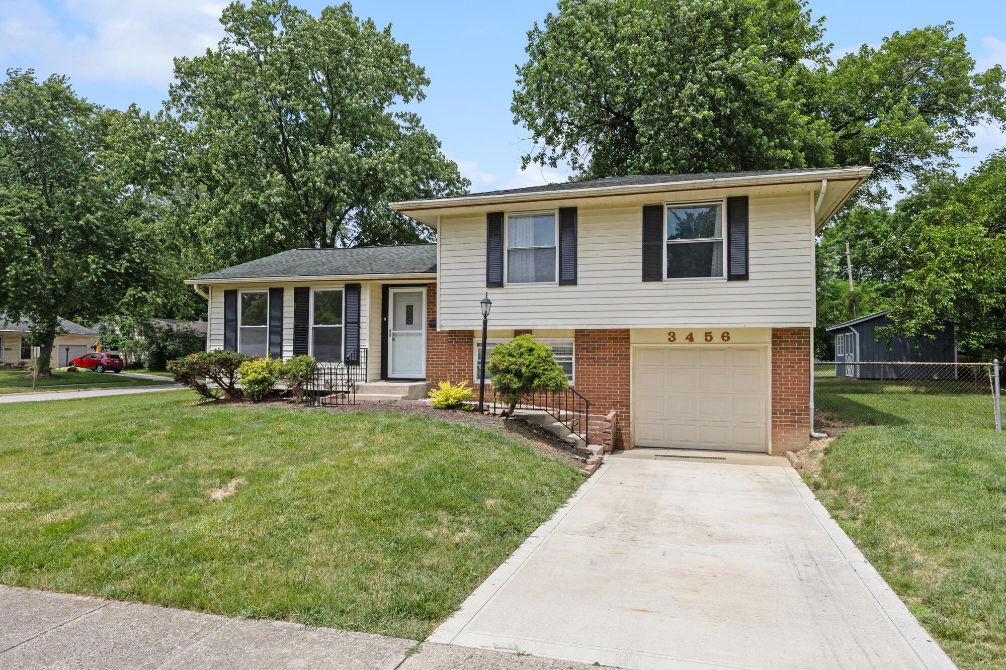 3456 Fox Run Road Westerville, OH 43081 - Photo 2 of 30