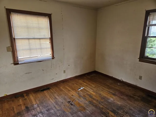 $179,950 | 121 Florida Street, Lawrence, KS 66044