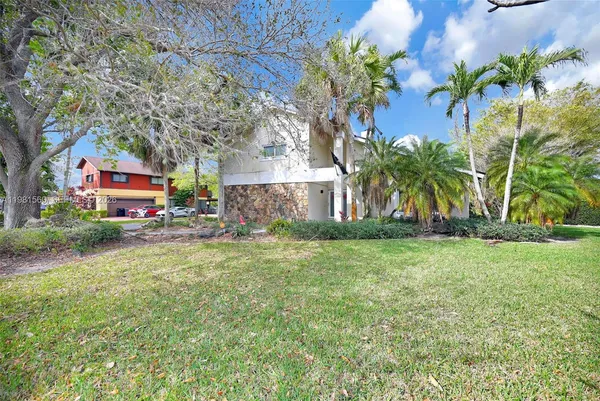 $1,249,000 | 9300 East Calusa Club Drive, Miami, FL 33186