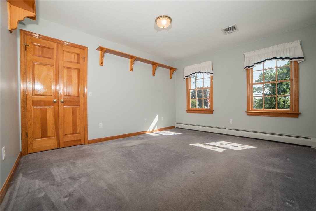 651 Middle Road Portsmouth, RI 02871 - Photo 25 of 38
