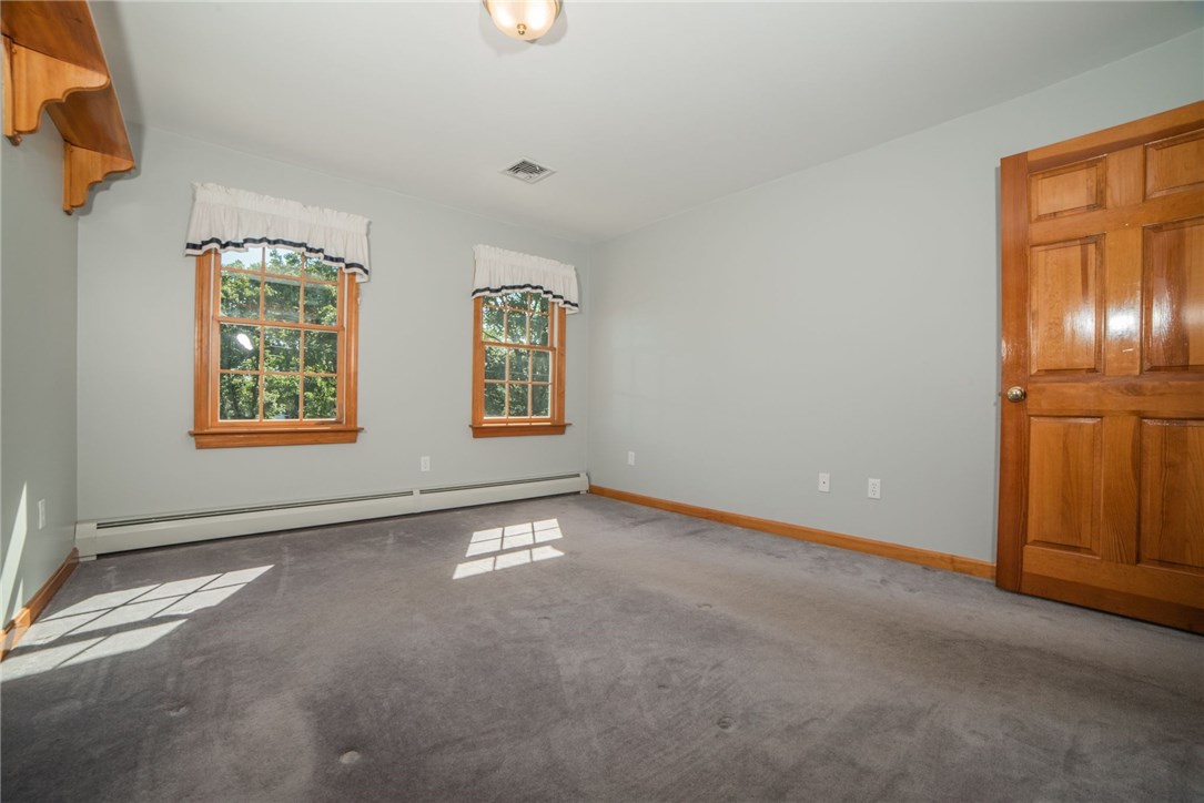 651 Middle Road Portsmouth, RI 02871 - Photo 26 of 38