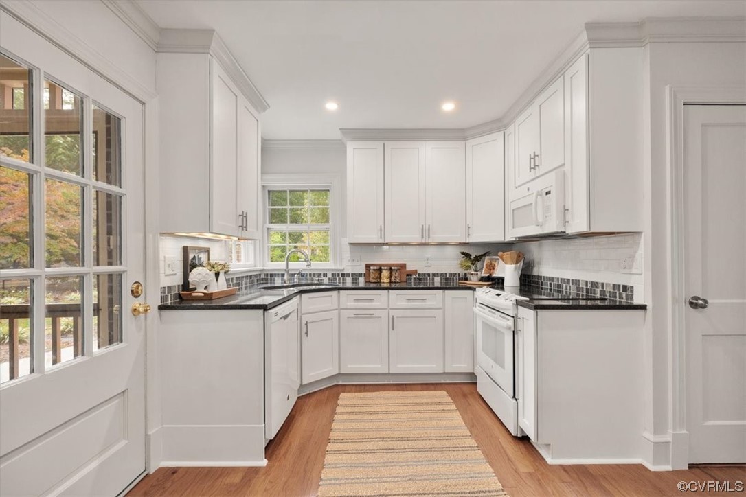 7549 Tanglewood Road Richmond, VA 23225 - Photo 12 of 46 Gallery Image 12