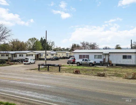 $1,950,000 | 615 West Idaho Avenue, Homedale, ID 83628