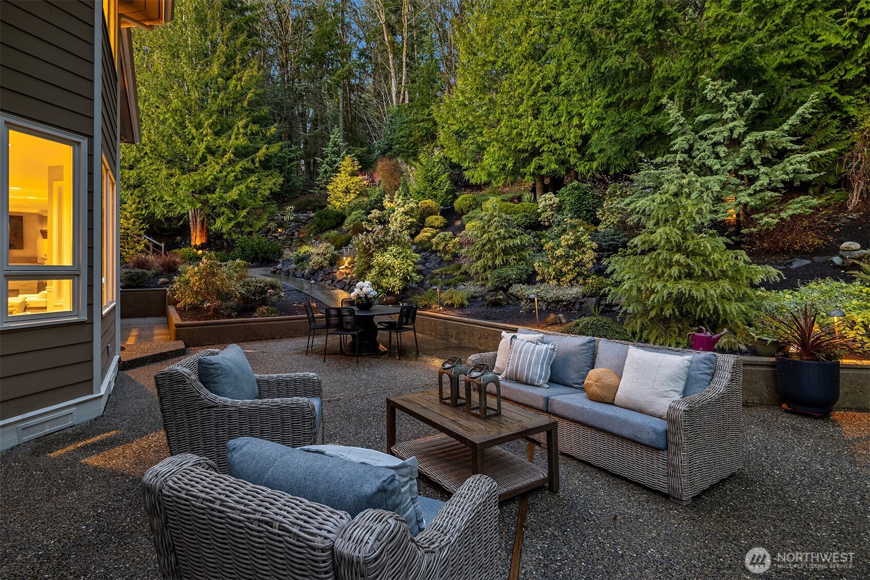 17620 Southeast 106th Street Renton, WA 98059 - Photo 32 of 40 a outdoor living space with furniture and garden view