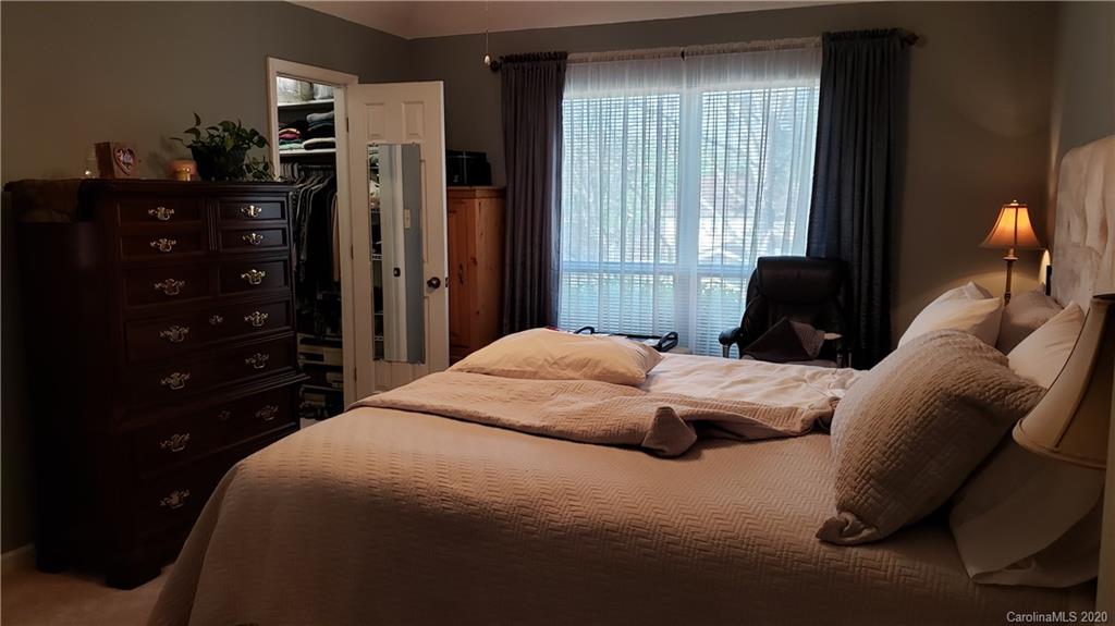 9712 Marshbrooke Road Matthews, NC 28105 - Photo 12 of 24 Gallery Image 12