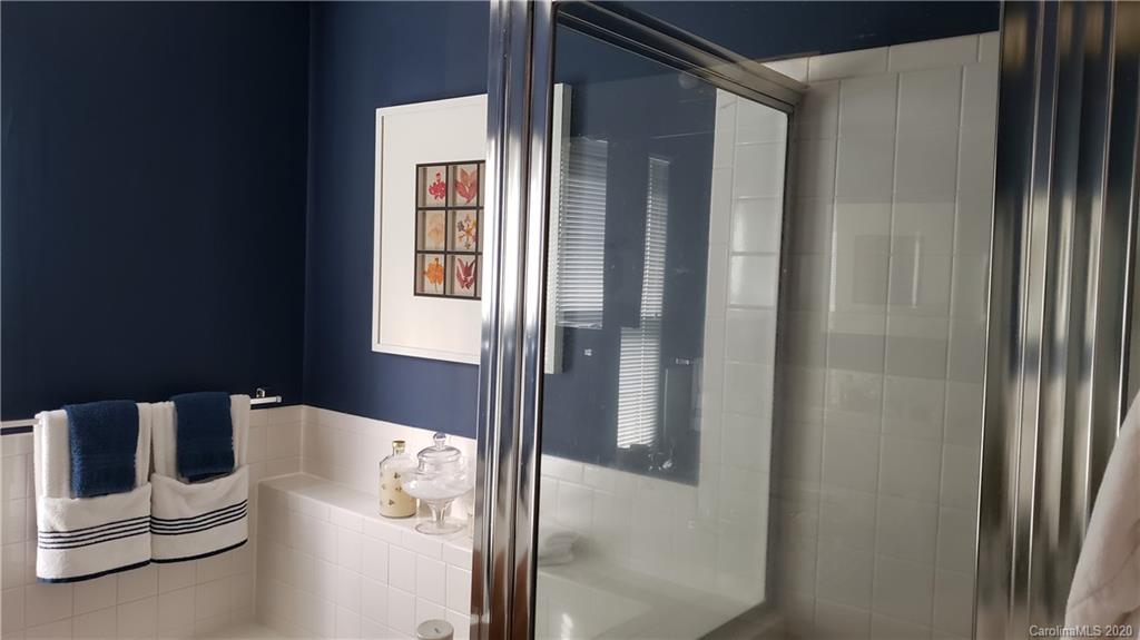 9712 Marshbrooke Road Matthews, NC 28105 - Photo 15 of 24 Gallery Image 15