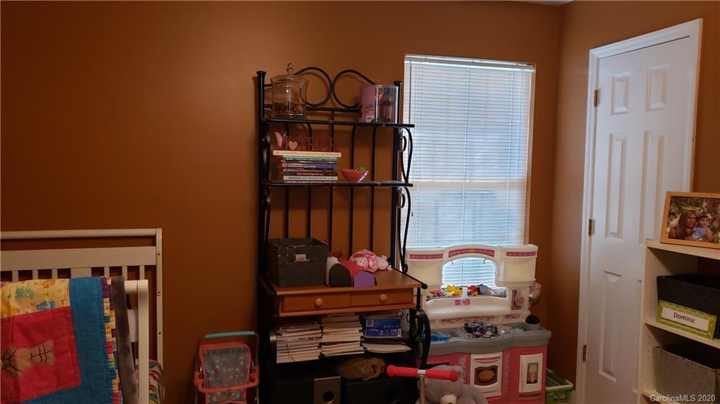 9712 Marshbrooke Road Matthews, NC 28105 - Photo 10 of 24 Gallery Image 10