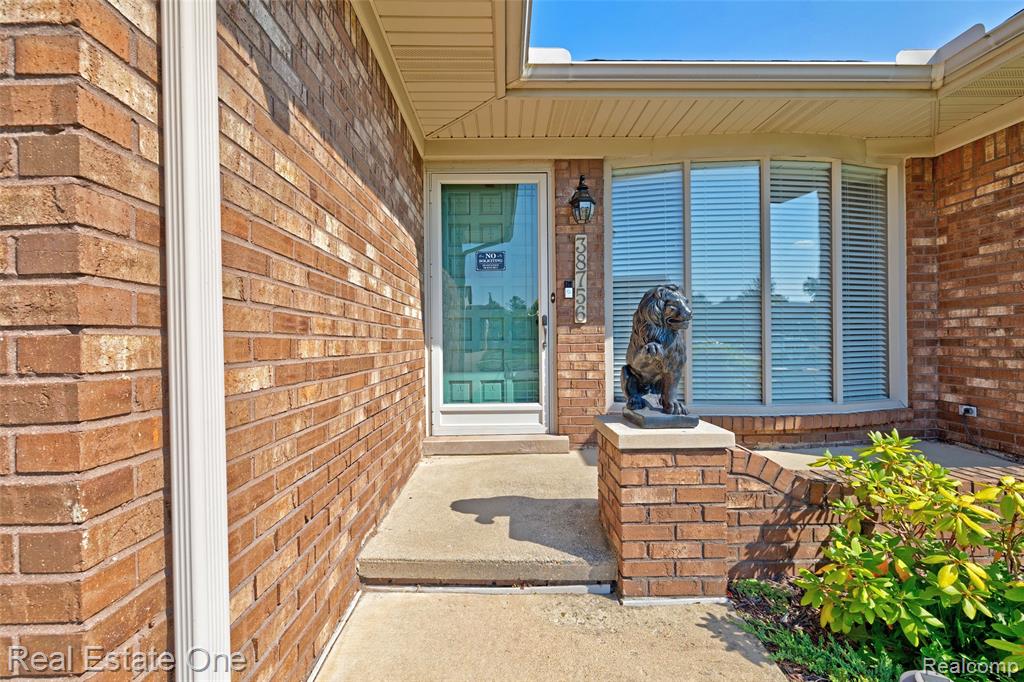 38756 Cheldon Street Clinton Township, MI 48038 - Photo 2 of 49