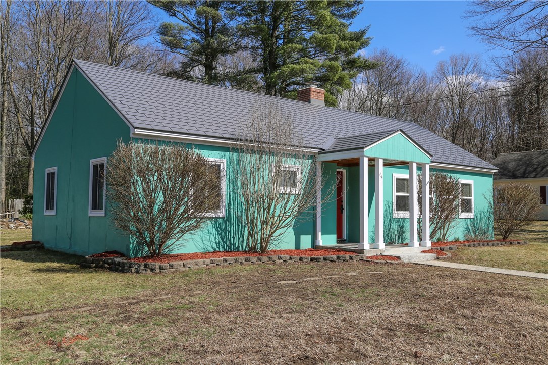 64 Maple Leaf Road Burrillville, RI 02826 - Photo 4 of 40