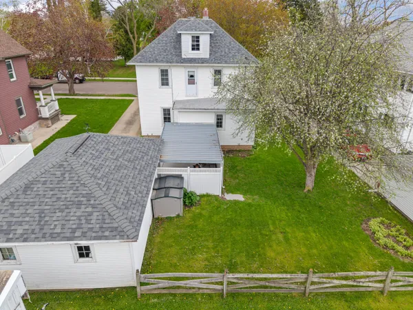 $239,900 | 516 South Pine Street, Caledonia, MN 55921