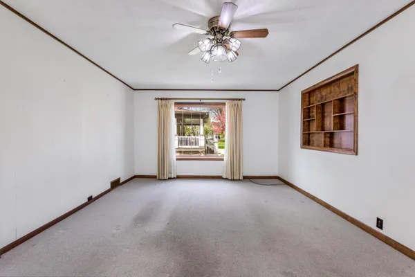$239,900 | 516 South Pine Street, Caledonia, MN 55921