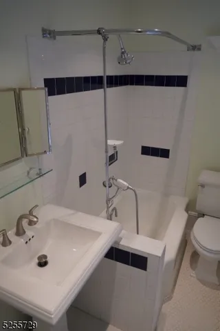 $2,600 | 96 High Street, Newton, NJ 07860