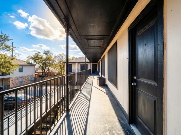 $950 | 4101 Nasa Parway Parkway, Unit 225, Seabrook, TX 77586