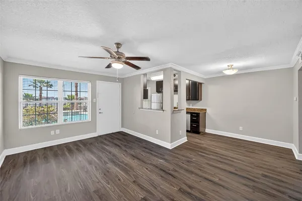 $950 | 4101 East NASA Parkway, Unit 225, Seabrook, TX 77586