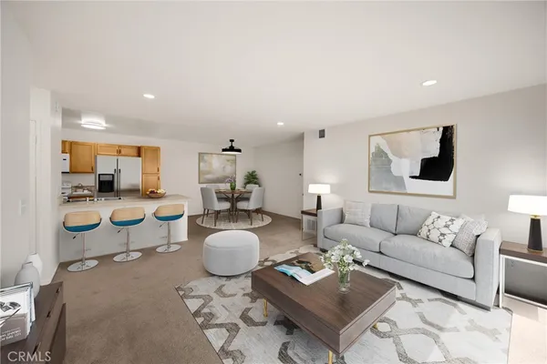 $560,000 | 2521 West Sunflower Avenue, Unit R8, Santa Ana, CA 92704