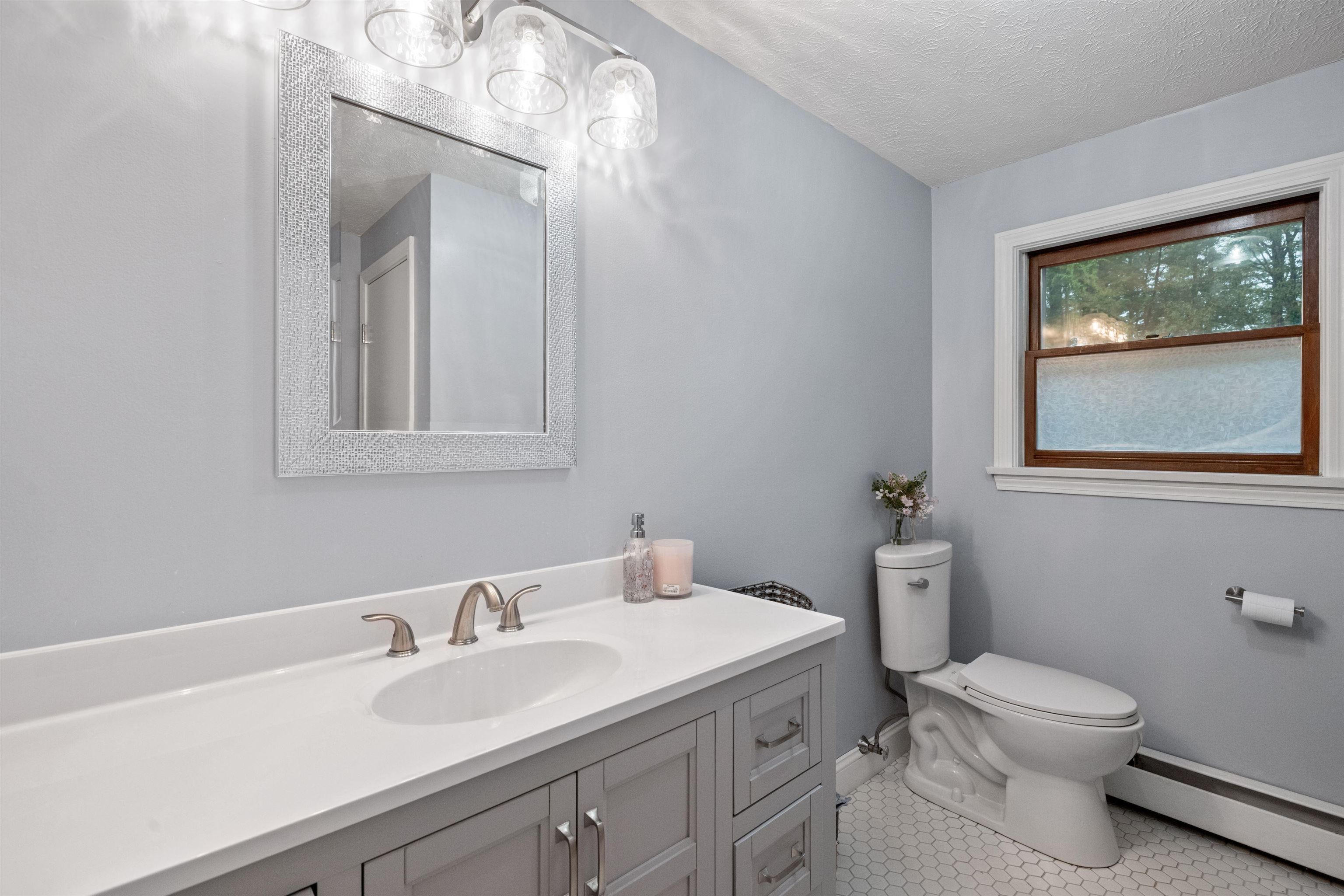 6 Irving Drive Concord, NH 03301 - Photo 18 of 32