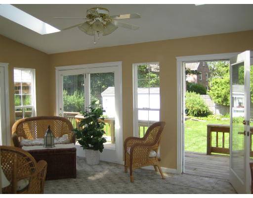 50 Maybrook Road Springfield, MA 01129 - Photo 4 of 6