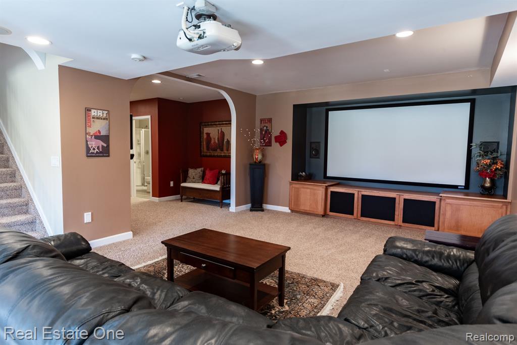 5942 Stonehaven Boulevard Rochester, MI 48306 - Photo 42 of 50