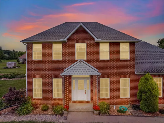 $380,000 | 1503 Nottingham Drive, Warrensburg, MO 64093