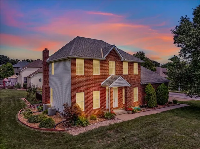 $380,000 | 1503 Nottingham Drive, Warrensburg, MO 64093