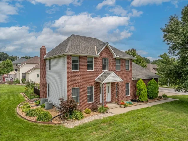 $380,000 | 1503 Nottingham Drive, Warrensburg, MO 64093