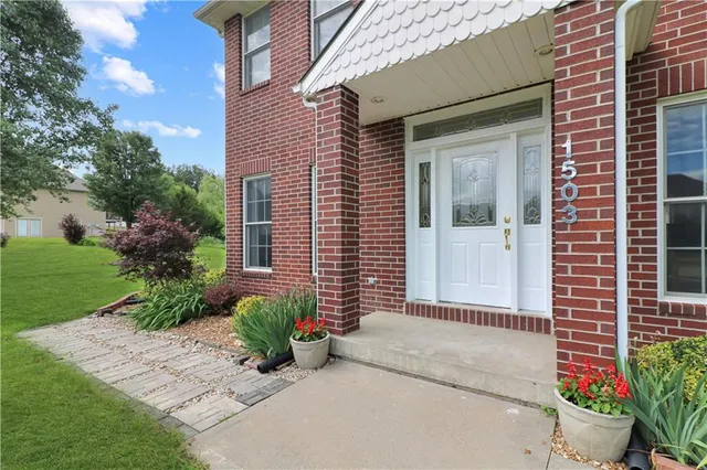 $380,000 | 1503 Nottingham Drive, Warrensburg, MO 64093