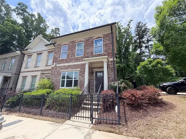 $2,900 | 860 Westmoreland Circle Northwest, Atlanta, GA 30318