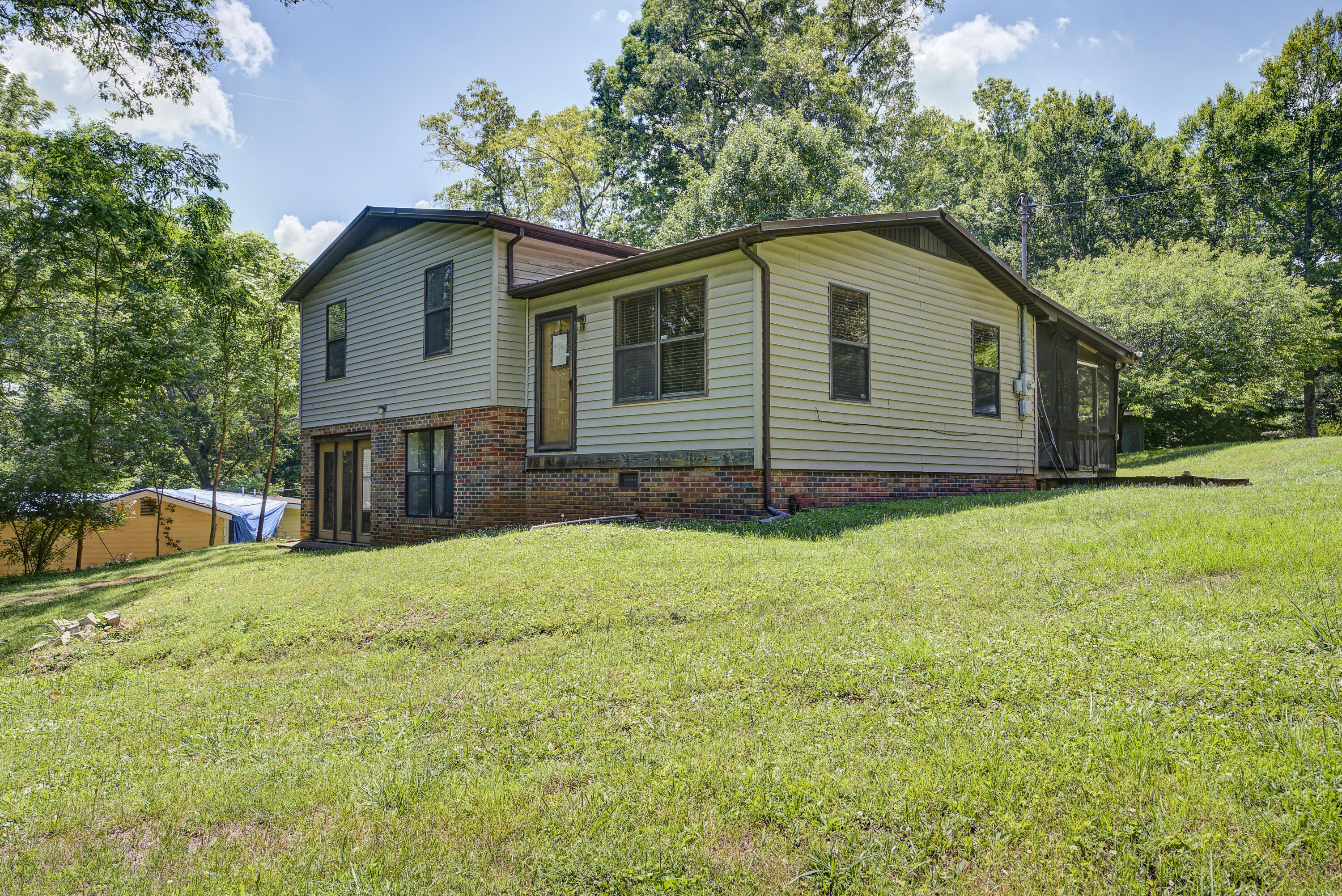 519 Boring Chapel Road Gray, TN 37615 - Photo 3 of 36 BCR--26