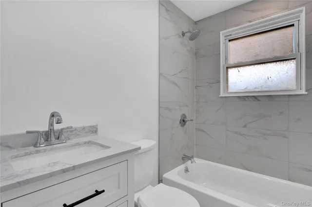 $949,000 | 31 Blue Spruce Road, Levittown, NY 11756