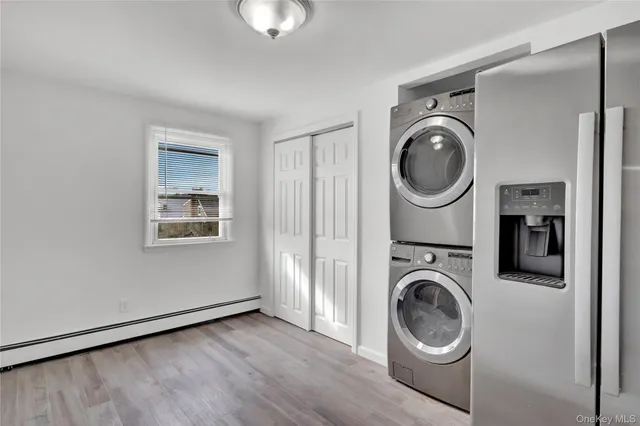 $949,000 | 31 Blue Spruce Road, Levittown, NY 11756