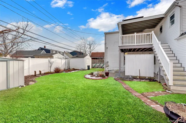 $949,000 | 31 Blue Spruce Road, Levittown, NY 11756