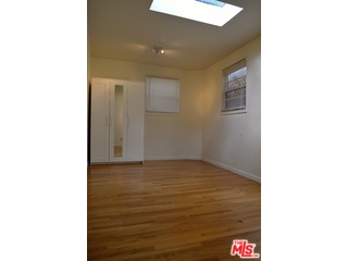 8537 Ridpath Drive Los Angeles, CA 90046 - Photo 16 of 28