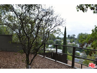 8537 Ridpath Drive Los Angeles, CA 90046 - Photo 26 of 28