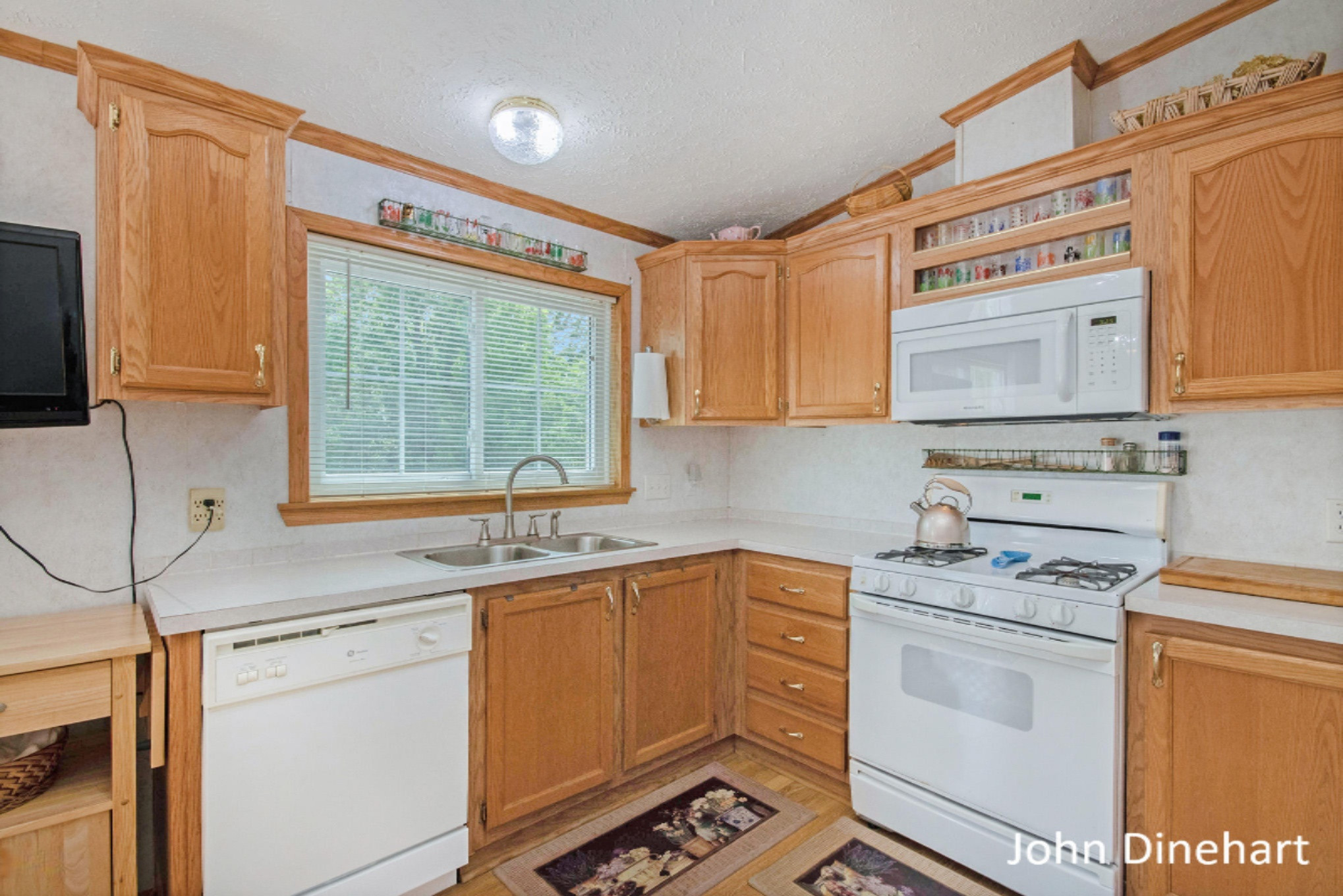 4046 Westbrook Road Ionia, MI 48846 - Photo 11 of 46 IMG_7652-