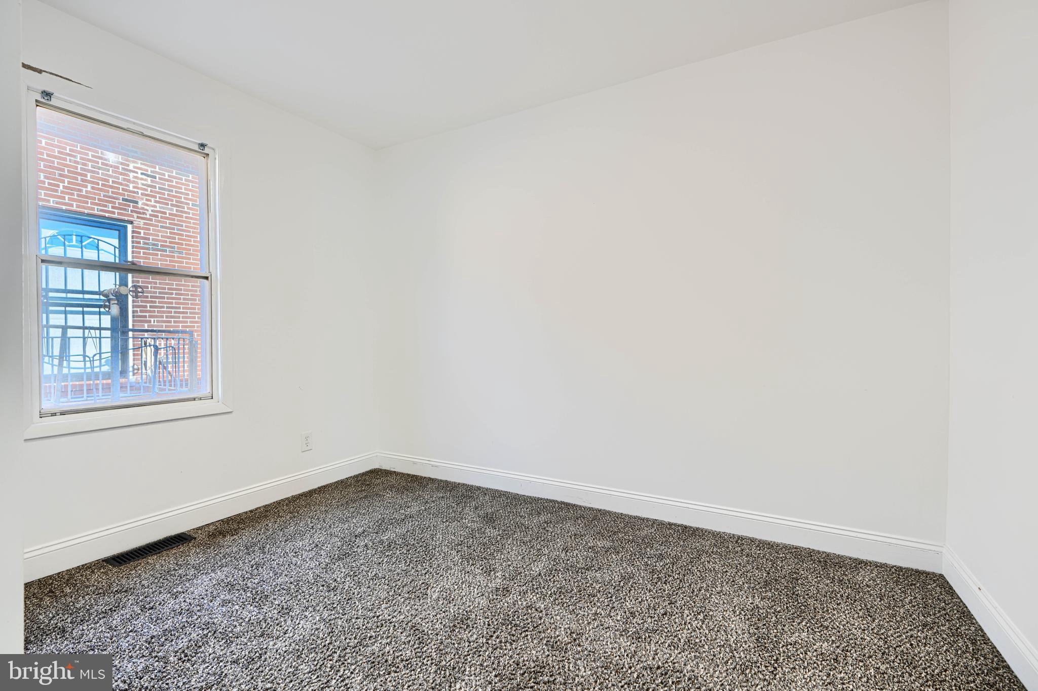 1849 Portship Road Dundalk, MD 21222 - Photo 12 of 20