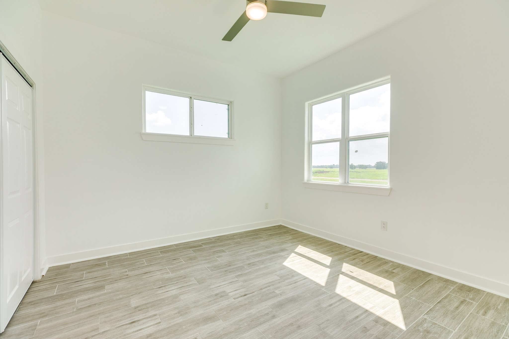 302 Colt Trail Angleton, TX 77515 - Photo 26 of 38