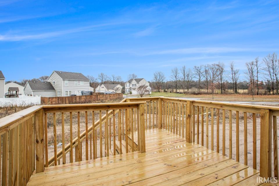 25 South Paradise Drive Rochester, IN 46975 - Photo 2 of 23