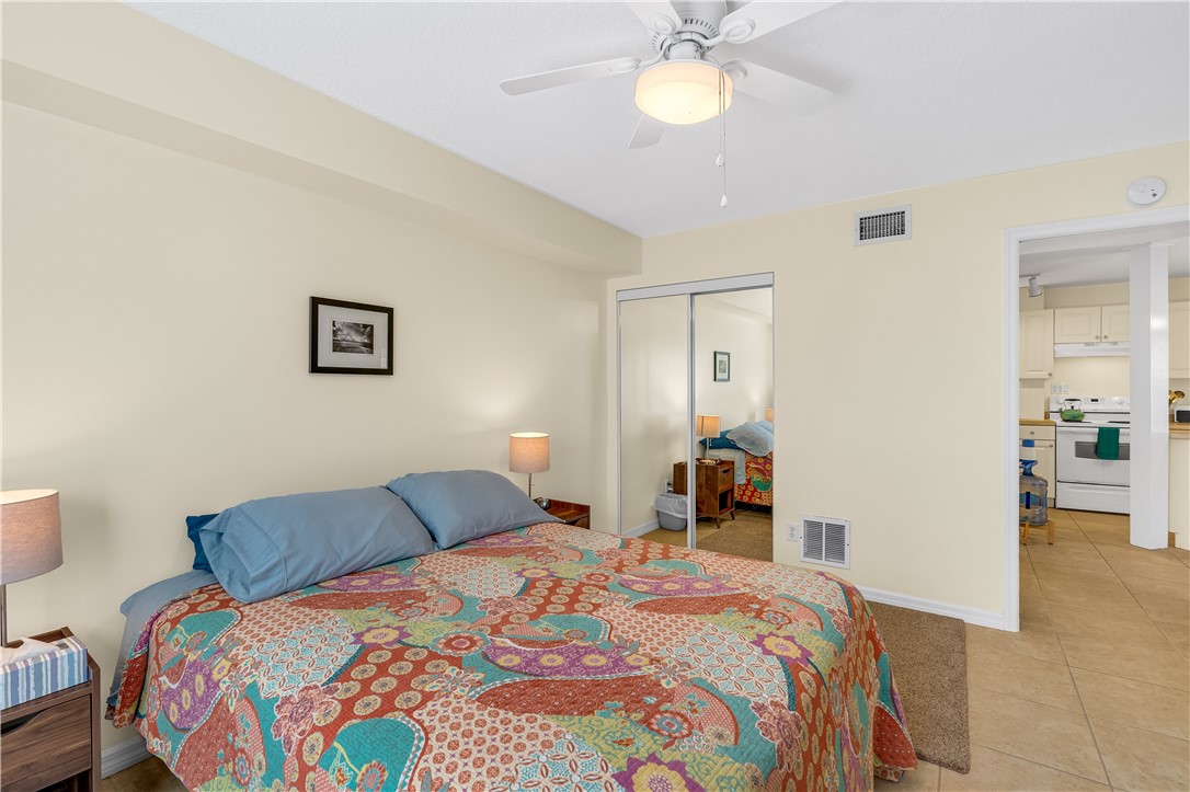 11195 Roseland Road Sebastian, FL 32958 - Photo 19 of 36 Gallery Image 19