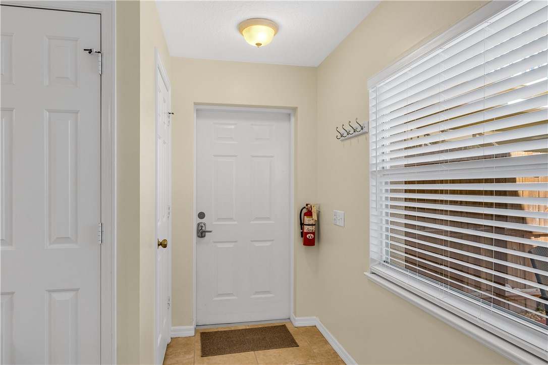 11195 Roseland Road Sebastian, FL 32958 - Photo 9 of 36 Gallery Image 9