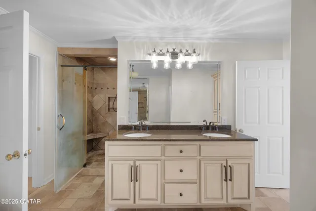 $385,000 | 844 Leanne Drive, Humboldt, TN 38343